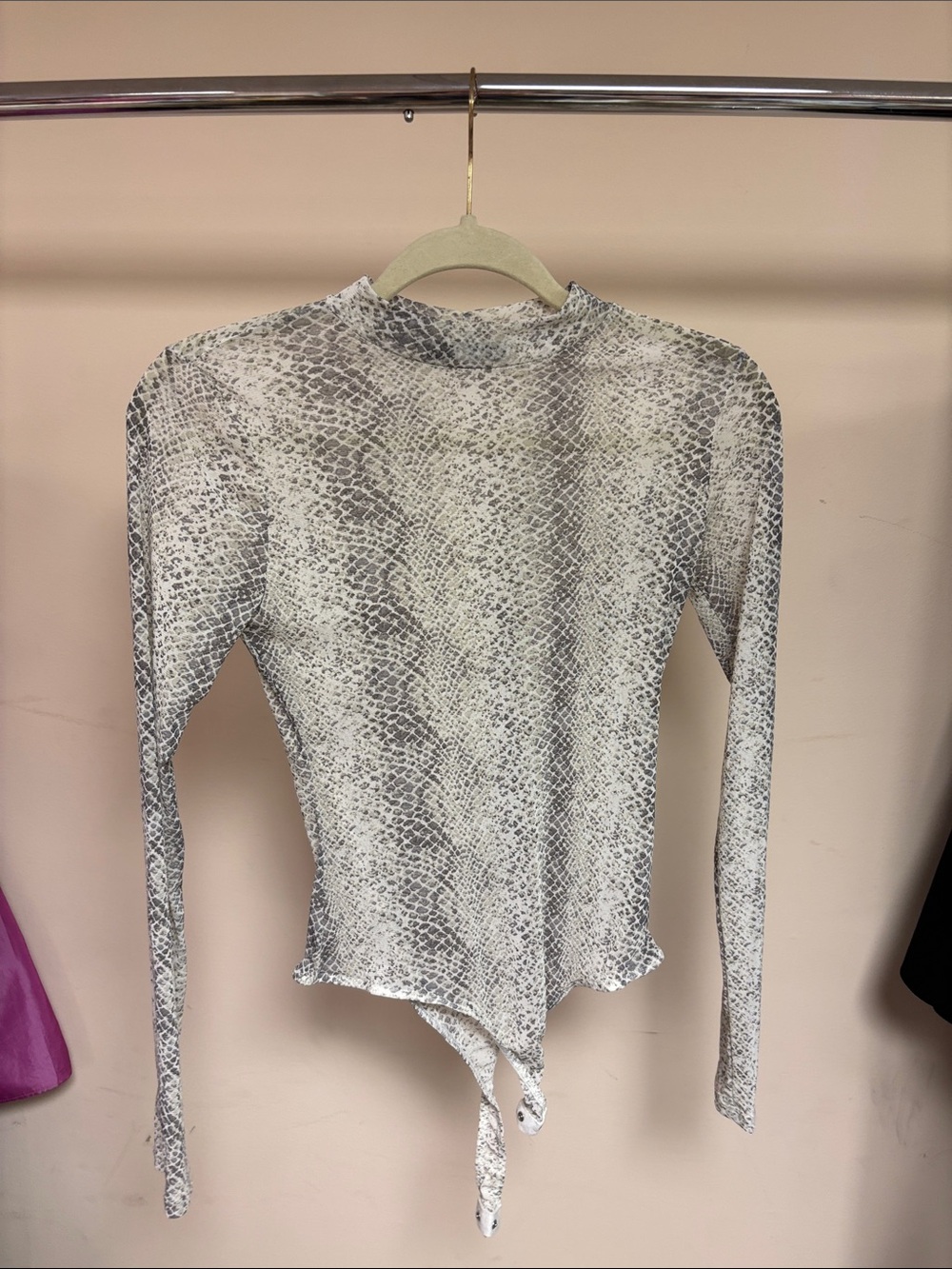 Snake-Print Sheer Long Sleeve Bodysuit - White/Gray
